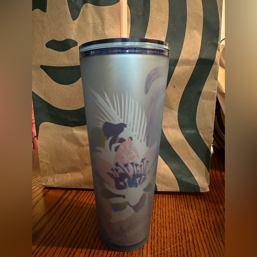Starbucks 2023 Blue Floral Soft Touch Cold Cup Tumbler Venti 24 oz